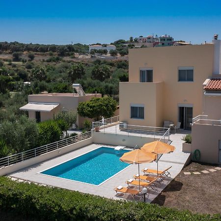 Yanni'S Villas Adelianos Kampos Exterior photo