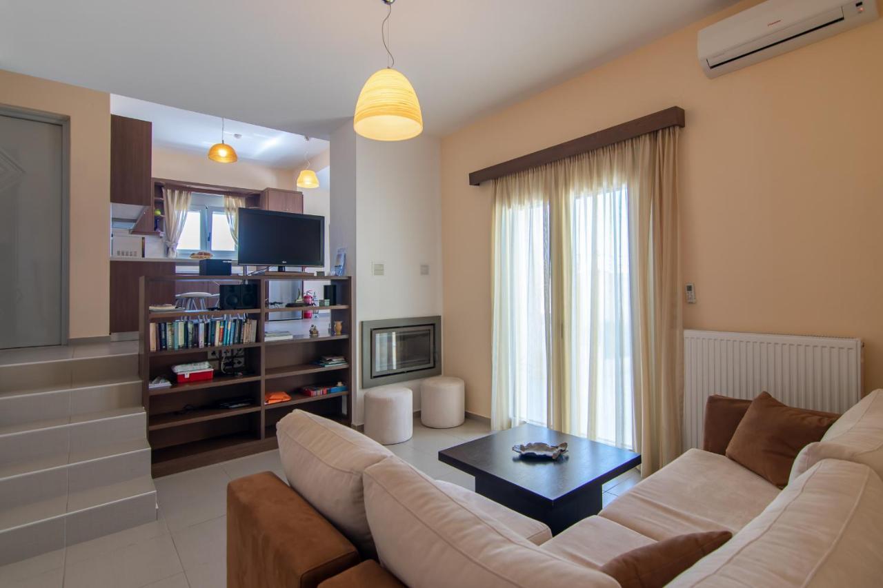 Yanni'S Villas Adelianos Kampos Exterior photo