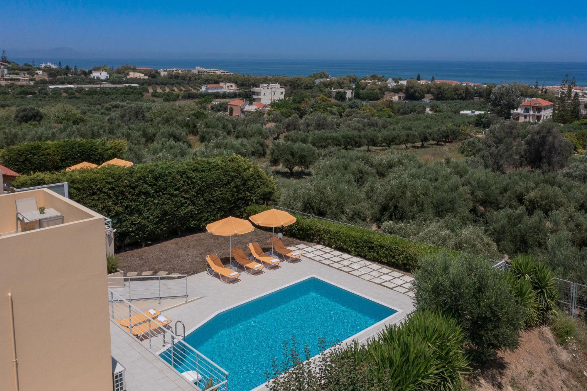 Yanni'S Villas Adelianos Kampos Exterior photo
